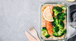Salmón salvaje con arroz integral y brócoli
