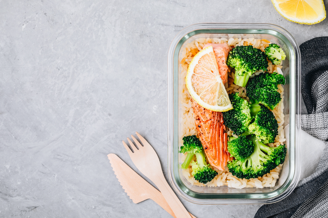 Salmón salvaje con arroz integral y brócoli