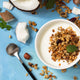 Granola casera con yogur griego