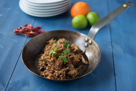Carnitas Estilo Caribeño con Verduras y Crema de Boniato