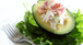 Caracolas de Aguacate Rellenas de Cangrejo