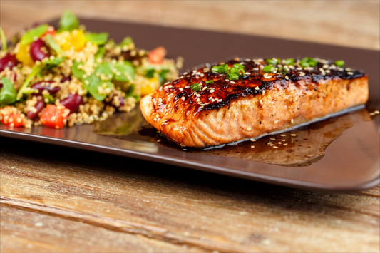 Salmón con quinoa vegetal