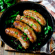 Salchichas de pollo guisadas con camote