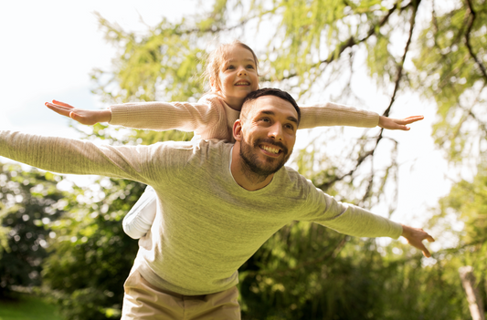 Celebra a Papá… ¡Apoyando Su Salud y Bienestar!