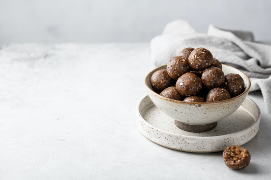 Bocadillo energético de cacao y almendras